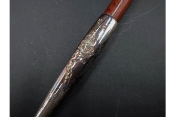 純銀製　象嵌　花鳥彫が優美な煙管2点セット　共箱付き　(R-086640)