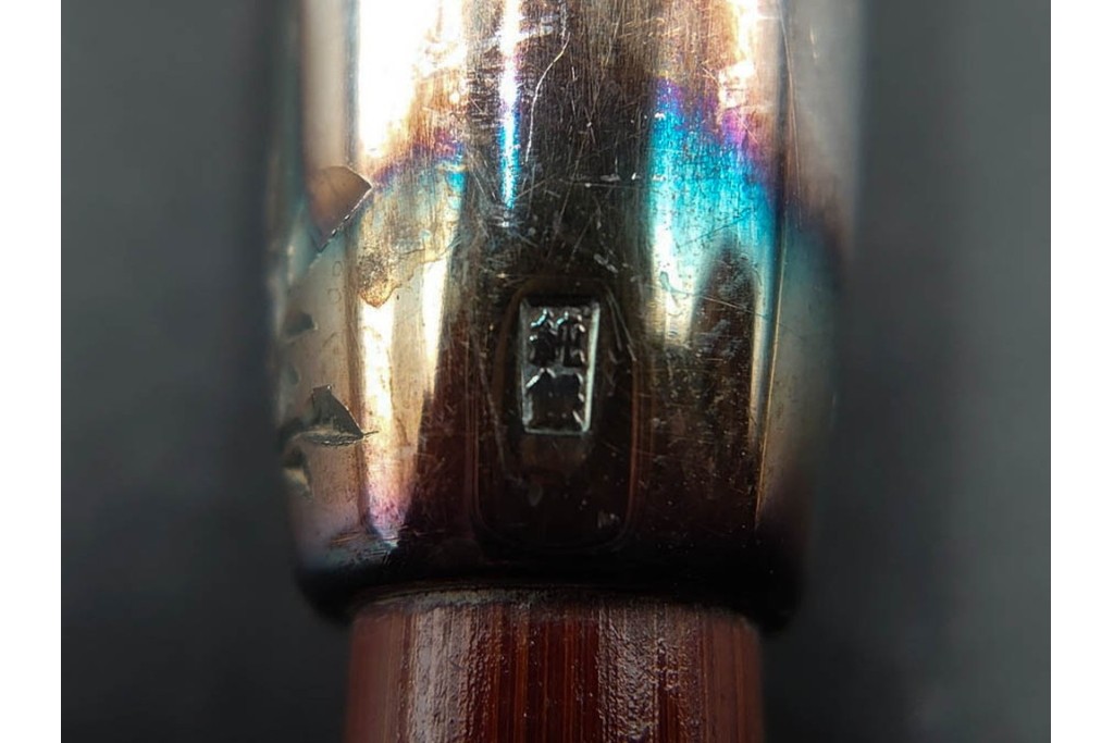 純銀製　象嵌　花紋と虎紋の意匠が印象的な煙管3点セット　共箱付き　(R-086641)