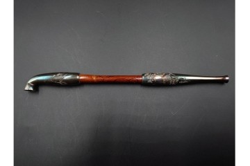 純銀製　象嵌　花紋と虎紋の意匠が印象的な煙管3点セット　共箱付き　(R-086641)