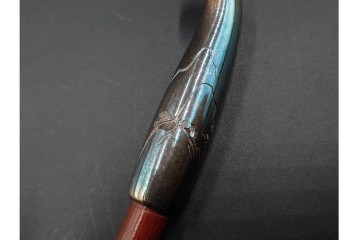 純銀製　象嵌　花紋と虎紋の意匠が印象的な煙管3点セット　共箱付き　(R-086641)