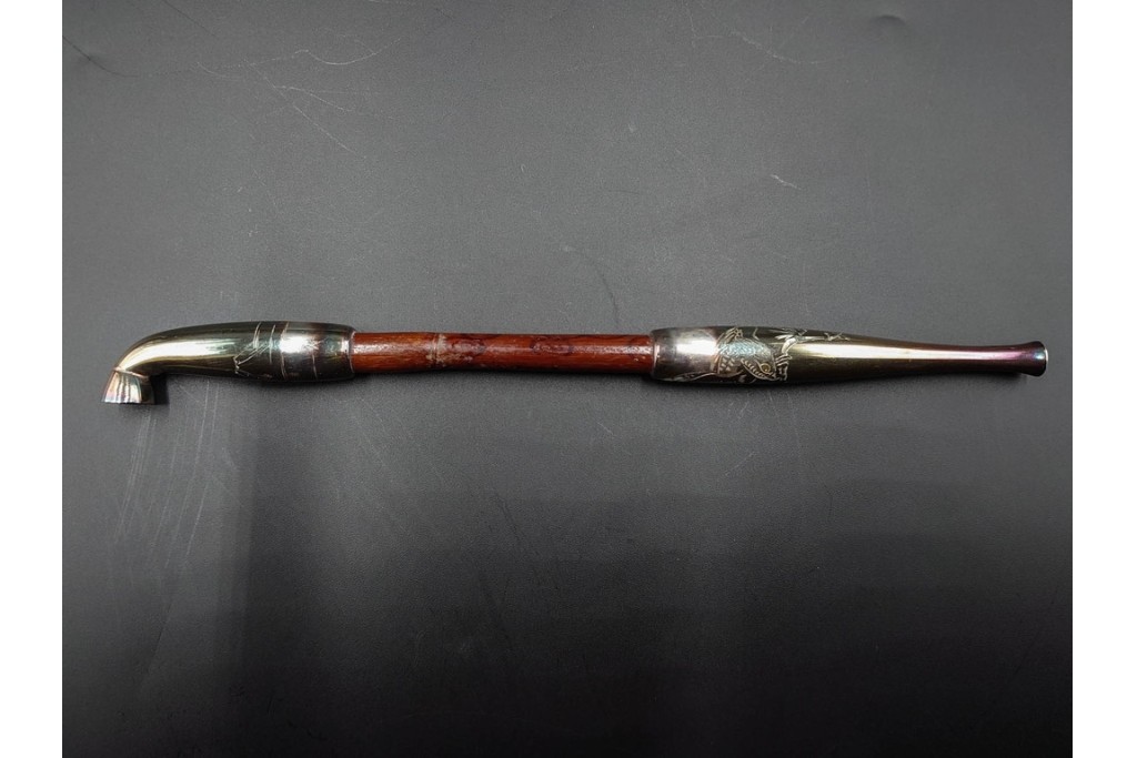 純銀製　象嵌　松鷹図・鯉図・梅鳥図の意匠豊かな煙管3点セット　共箱付き　(R-086642)