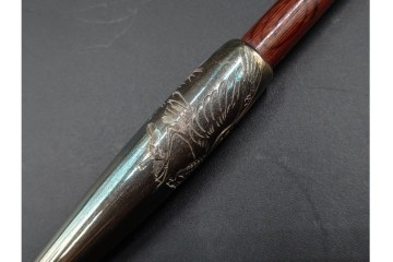 純銀製　象嵌　松鷹図・鯉図・梅鳥図の意匠豊かな煙管3点セット　共箱付き　(R-086642)