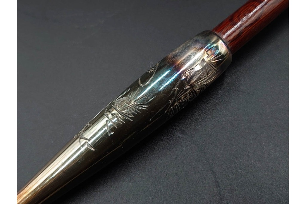 純銀製　象嵌　松鷹図・鯉図・梅鳥図の意匠豊かな煙管3点セット　共箱付き　(R-086642)