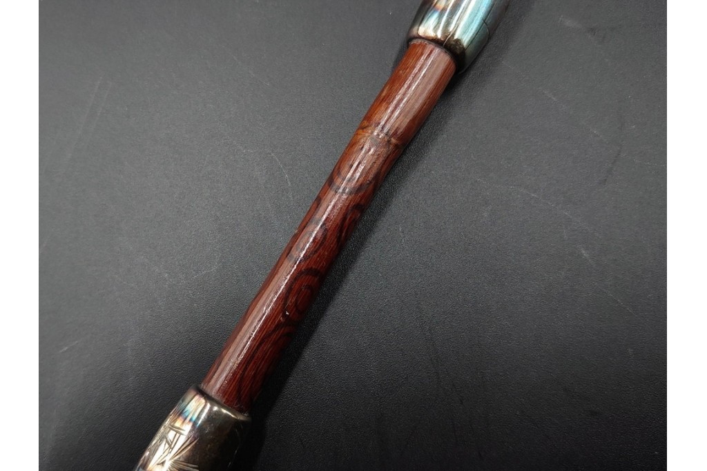 純銀製　象嵌　松鷹図・鯉図・梅鳥図の意匠豊かな煙管3点セット　共箱付き　(R-086642)