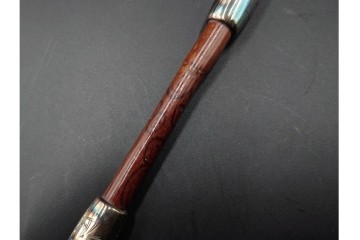 純銀製　象嵌　松鷹図・鯉図・梅鳥図の意匠豊かな煙管3点セット　共箱付き　(R-086642)