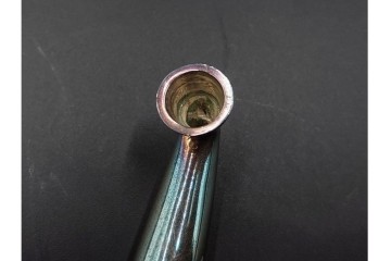 純銀製　象嵌　繊細な草花図・花蝶図の彫刻が美しい煙管3点セット　共箱付き　(R-086643)