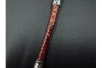 純銀製　象嵌　繊細な草花図・花蝶図の彫刻が美しい煙管3点セット　共箱付き　(R-086643)