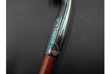 純銀製　象嵌　繊細な草花図・花蝶図の彫刻が美しい煙管3点セット　共箱付き　(R-086643)