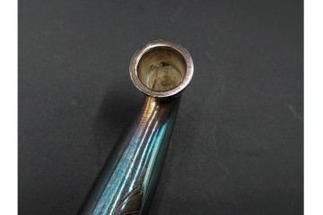 純銀製　象嵌　繊細な草花図・花蝶図の彫刻が美しい煙管3点セット　共箱付き　(R-086643)