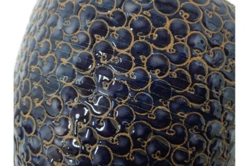 味乗窯　有田焼　深い藍釉に唐草模様が巡る陶製火鉢　(R-086649)