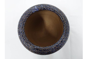 味乗窯　有田焼　深い藍釉に唐草模様が巡る陶製火鉢　(R-086649)