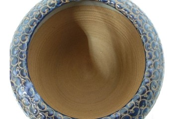 味乗窯　有田焼　深い藍釉に唐草模様が巡る陶製火鉢　(R-086649)