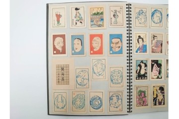 中国輸出用・日本など　大判サイズあり　木版画や神社のデザインが面白いマッチラベル273枚セット　ファイル付き　(R-086652)