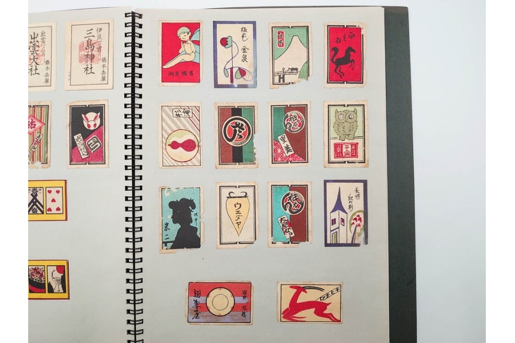 中国輸出用・日本など　大判サイズあり　木版画や神社のデザインが面白いマッチラベル273枚セット　ファイル付き　(R-086652)