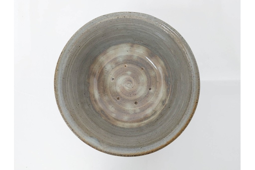 人間国宝 島岡達三　象嵌赤絵の草花文が味わい深い小鉢　共箱付き　(R-086653)