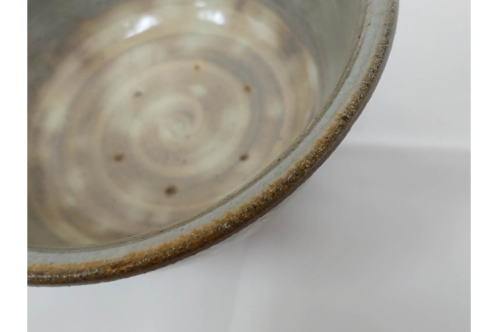 人間国宝 島岡達三　象嵌赤絵の草花文が味わい深い小鉢　共箱付き　(R-086653)