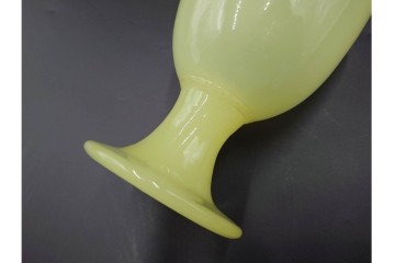 アンティーク　大正〜昭和初期の当時物　棗型　柔らかな色合いのウランガラスの氷コップ2点セット　(R-086654)