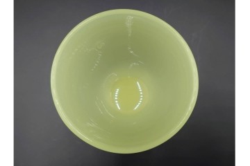 アンティーク　大正〜昭和初期の当時物　棗型　柔らかな色合いのウランガラスの氷コップ2点セット　(R-086654)