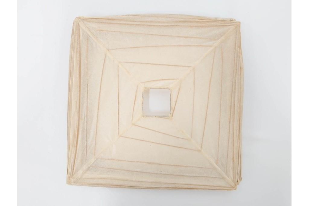 ヴィンテージ　イサム・ノグチ　AKARI(アカリ)　3X　尾関次七商店製　立体的なスクエアフォルムのテーブルスタンド　外箱付き　(R-086659)