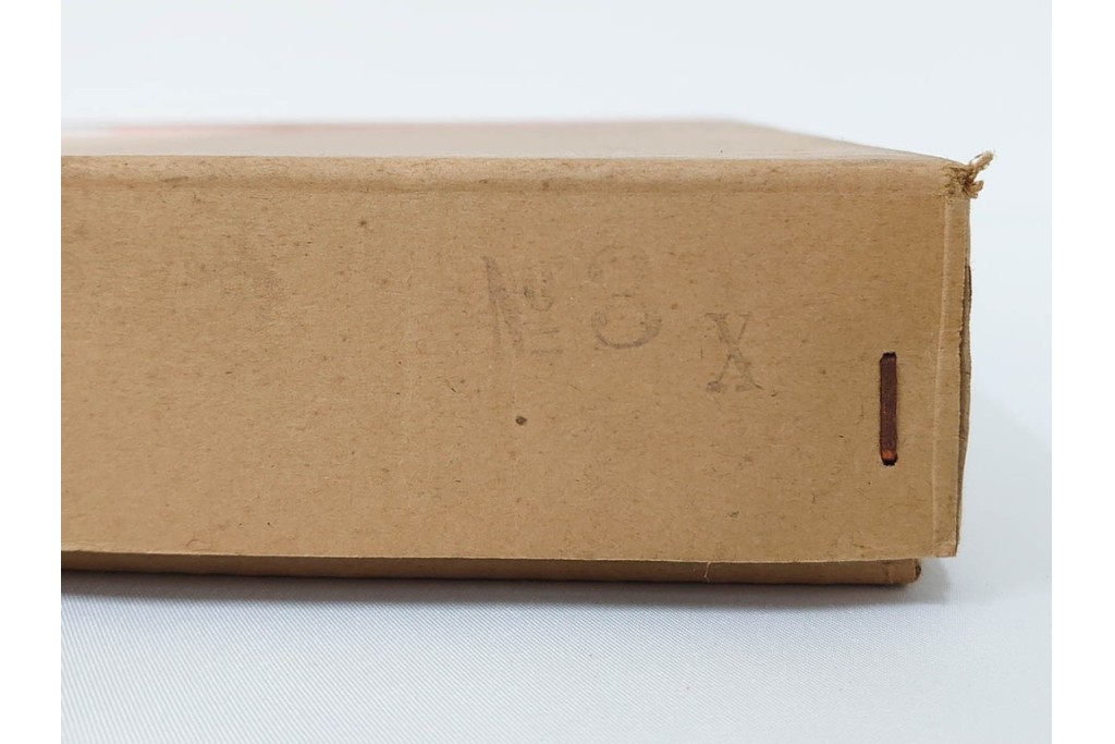 ヴィンテージ　イサム・ノグチ　AKARI(アカリ)　3X　尾関次七商店製　立体的なスクエアフォルムのテーブルスタンド　外箱付き　(R-086659)