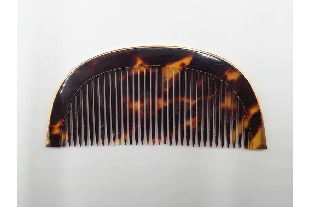 大正～昭和初期　べっ甲(鼈甲)　K20(20金)　K18(18金)　金蒔絵　櫛2点・笄1点・簪1点のセット　ケース付き　(R-086662)