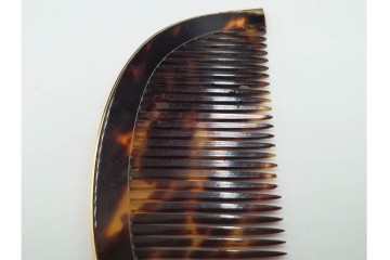 大正～昭和初期　べっ甲(鼈甲)　K20(20金)　K18(18金)　金蒔絵　櫛2点・笄1点・簪1点のセット　ケース付き　(R-086662)