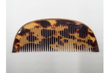 大正～昭和初期　べっ甲(鼈甲)　K20(20金)　K18(18金)　金蒔絵　櫛2点・笄1点・簪1点のセット　ケース付き　(R-086662)