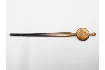 大正～昭和初期　べっ甲(鼈甲)　K20(20金)　K18(18金)　金蒔絵　櫛2点・笄1点・簪1点のセット　ケース付き　(R-086662)