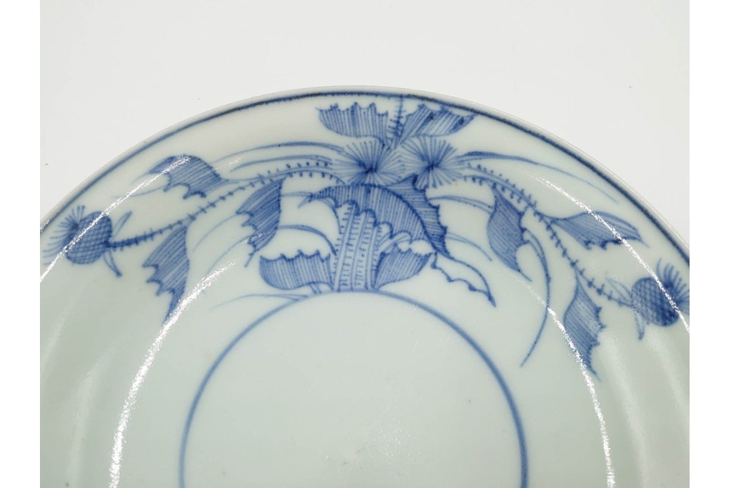 江戸期　古伊万里　染付　直径約170cm　5.6寸　薊文が上品な中皿2枚セット　(R-086665)