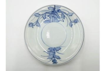 江戸期　古伊万里　染付　直径約170cm　5.6寸　薊文が上品な中皿2枚セット　(R-086665)