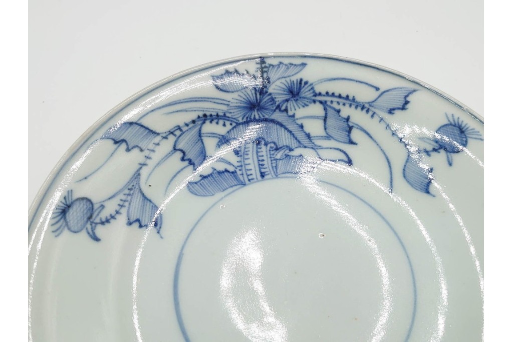 江戸期　古伊万里　染付　直径約170cm　5.6寸　薊文が上品な中皿2枚セット　(R-086665)