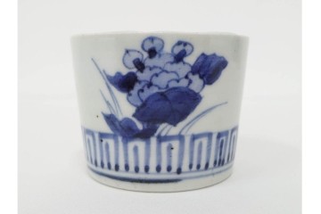 江戸期　古伊万里　染付　大ぶりの牡丹文が描かれたそば猪口2点セット　(R-086666)