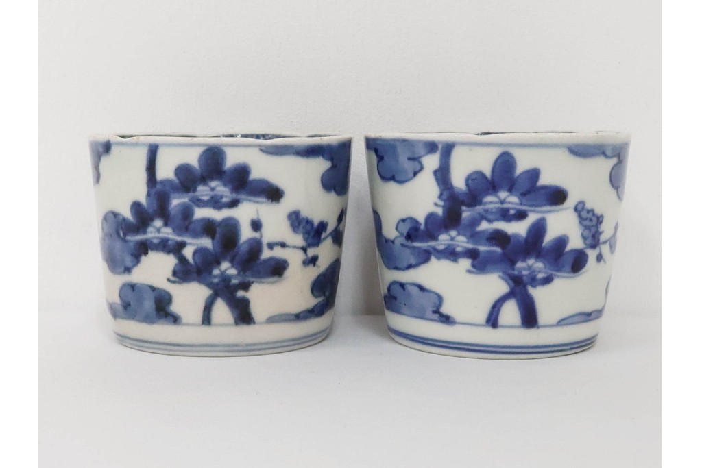 江戸期　古伊万里　染付　藍色の松文が映えるそば猪口2点セット　(R-086667)