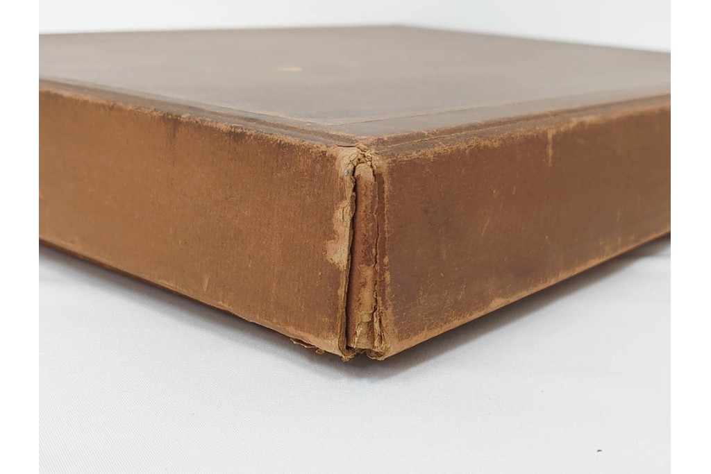 昭和7年　鷲尾順敬先生監修　「菩提達磨嵩山史蹟大觀」　少林寺ゆかりの仏教史蹟を収めた本　外箱付き　(R-086678)