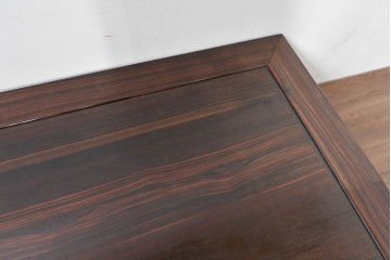 和製ヴィンテージ　黒檀(コクタン)材ならではの重厚感が際立つ凝った装飾の座卓　(R-086682)