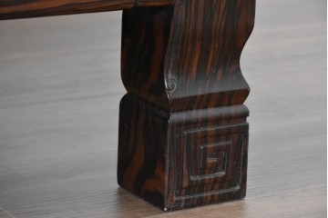 和製ヴィンテージ　黒檀(コクタン)材ならではの重厚感が際立つ凝った装飾の座卓　(R-086682)