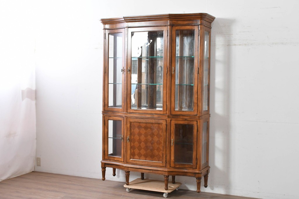 中古　美品　希少モデル　DREXEL HERITAGE(ドレクセルヘリテイジ)　パーケットリー装飾入りのアンティーク調ミラーバックキャビネット　(R-086683)