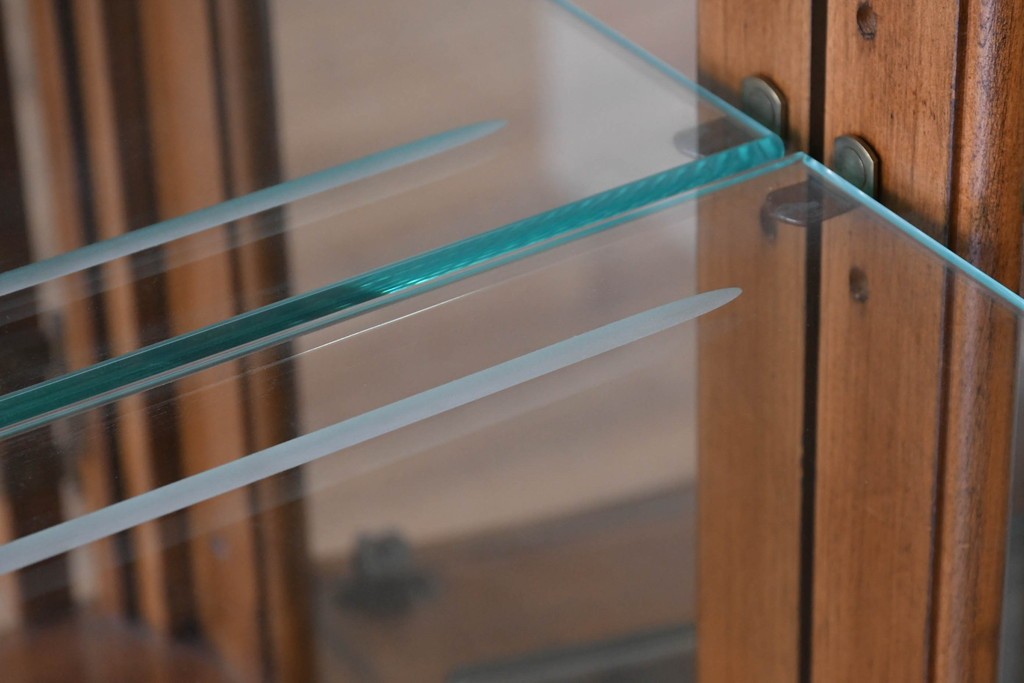 中古　美品　希少モデル　DREXEL HERITAGE(ドレクセルヘリテイジ)　パーケットリー装飾入りのアンティーク調ミラーバックキャビネット　(R-086683)