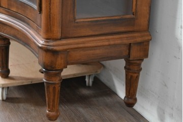 中古　美品　希少モデル　DREXEL HERITAGE(ドレクセルヘリテイジ)　パーケットリー装飾入りのアンティーク調ミラーバックキャビネット　(R-086683)