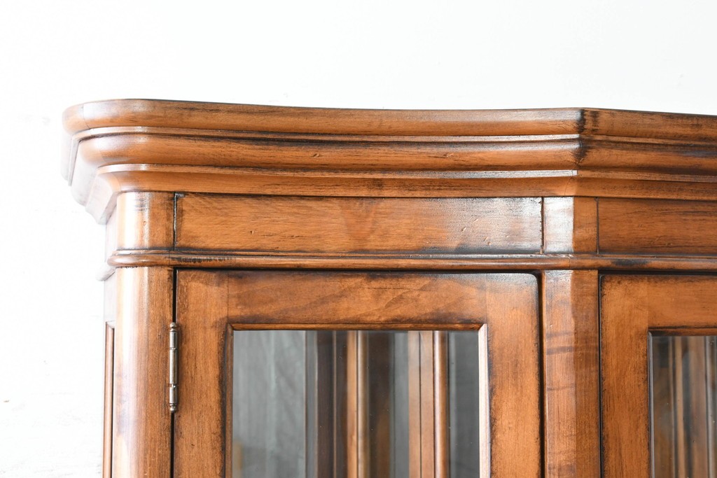 中古　美品　希少モデル　DREXEL HERITAGE(ドレクセルヘリテイジ)　パーケットリー装飾入りのアンティーク調ミラーバックキャビネット　(R-086683)