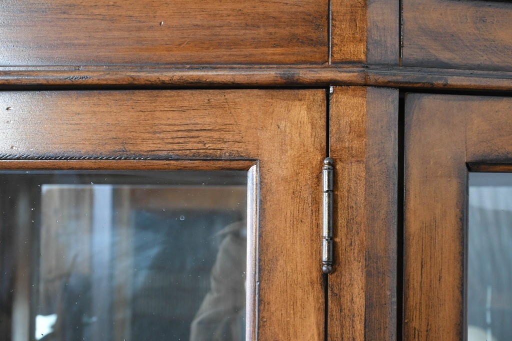 中古　美品　希少モデル　DREXEL HERITAGE(ドレクセルヘリテイジ)　パーケットリー装飾入りのアンティーク調ミラーバックキャビネット　(R-086683)