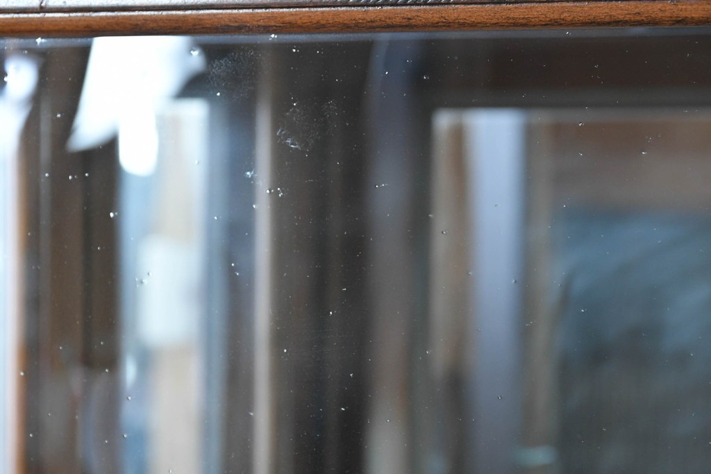 中古　美品　希少モデル　DREXEL HERITAGE(ドレクセルヘリテイジ)　パーケットリー装飾入りのアンティーク調ミラーバックキャビネット　(R-086683)