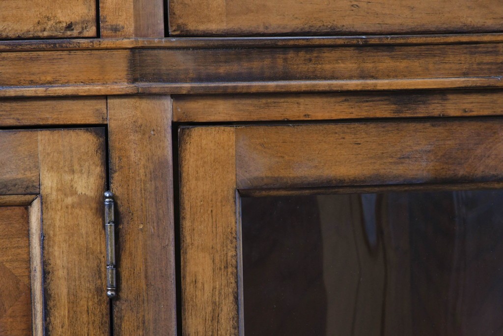 中古　美品　希少モデル　DREXEL HERITAGE(ドレクセルヘリテイジ)　パーケットリー装飾入りのアンティーク調ミラーバックキャビネット　(R-086683)