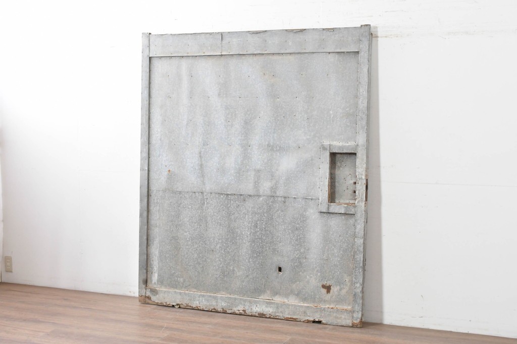 アンティーク建具　昭和初期　ブリキ張りの蔵戸1枚　(R-086685)