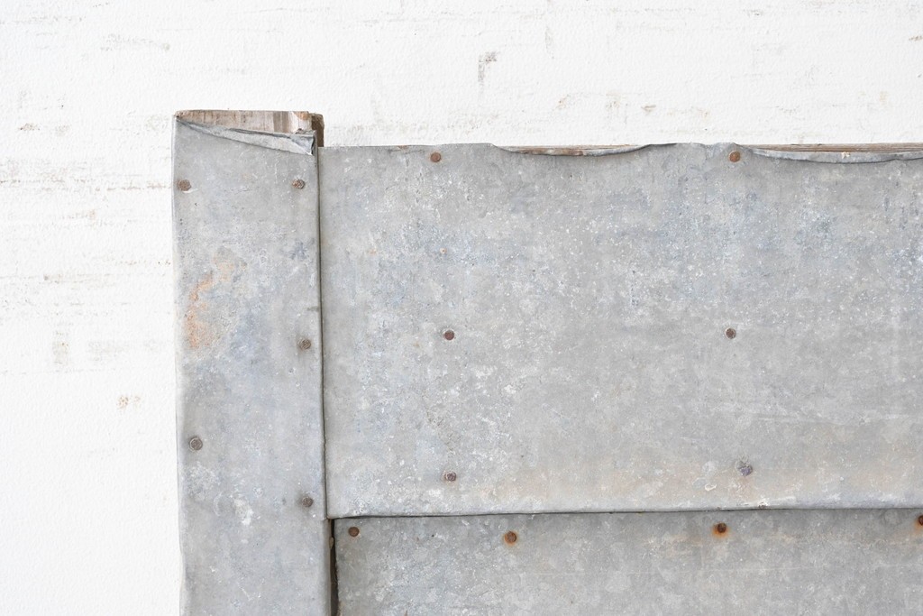 アンティーク建具　昭和初期　ブリキ張りの蔵戸1枚　(R-086685)