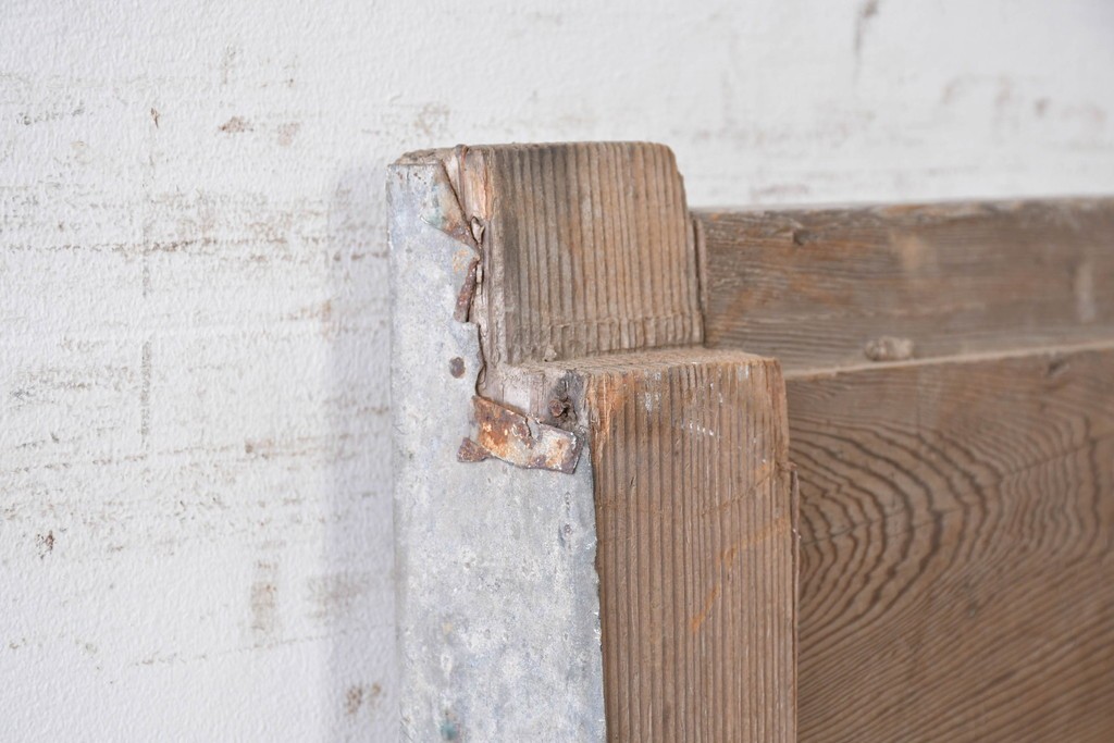 アンティーク建具　昭和初期　ブリキ張りの蔵戸1枚　(R-086685)