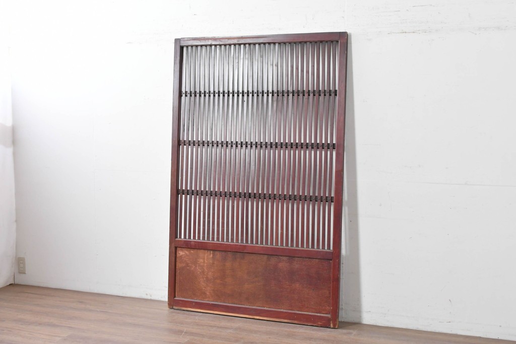 アンティーク建具　明治期から大正期　端正な佇まいの幅広格子戸1枚　(R-086686)