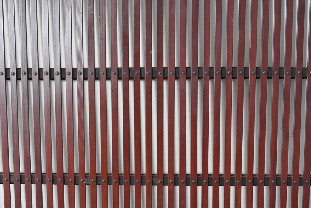 アンティーク建具　明治期から大正期　端正な佇まいの幅広格子戸1枚　(R-086686)