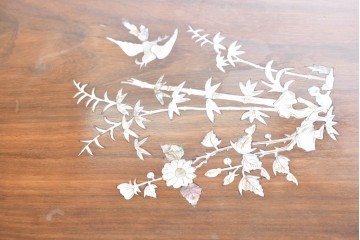 アジアンヴィンテージ　花梨(カリン)材　透かし彫りに螺鈿象嵌を施した贅沢な装飾のエクステンションダイニングテーブル　(R-086688)