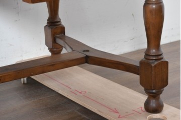 中古　美品　ACTUS(アクタス)取り扱い　バレンシアシリーズ　パイン材　花柄タイルが可愛らしいデスク　(R-086690)